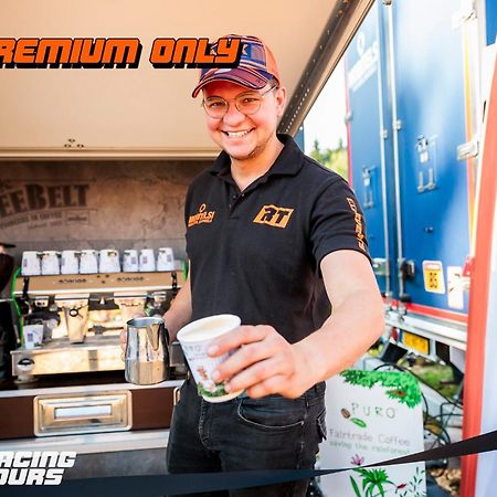 Отель Racingtours Racecamp - Spielberg Spielberg Bei Knittelfeld Экстерьер фото
