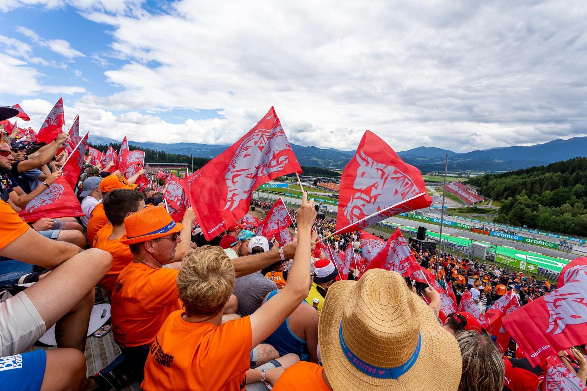 Отель Racingtours Racecamp - Spielberg Spielberg Bei Knittelfeld Экстерьер фото